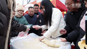 品类足 年味浓 各地年货市场供销两旺