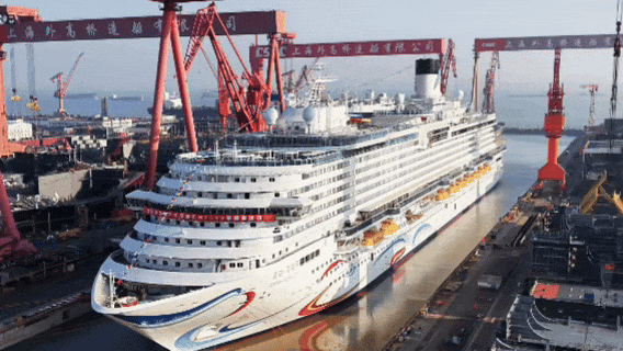 新城市志|巨轮出坞,邮轮经济渐成消费新热点