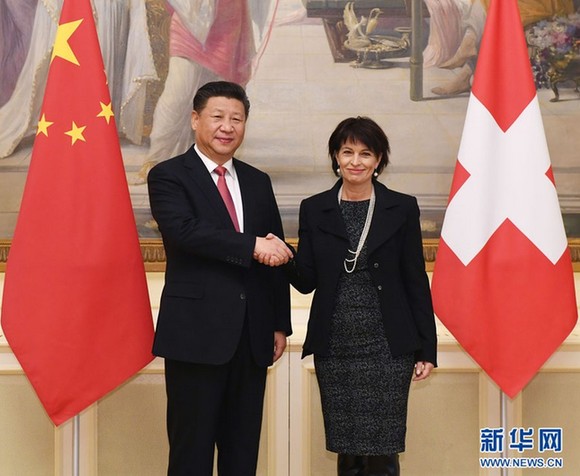 习近平同瑞士联邦主席洛伊特哈德举行会谈
