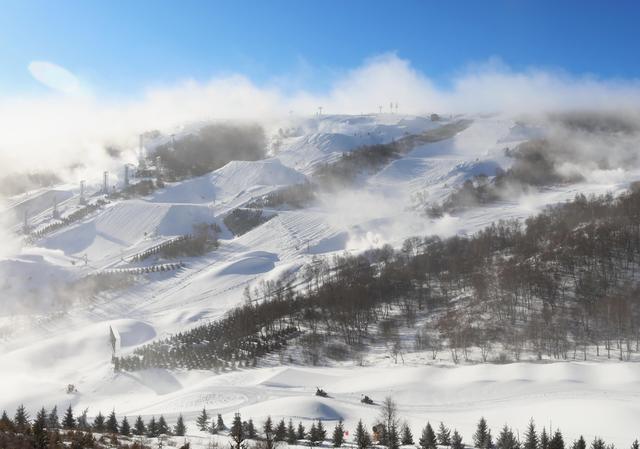 北京冬奥会｜昔日塞外山城 今朝滑雪胜地——张家口在冬奥会筹办中“蝶变”