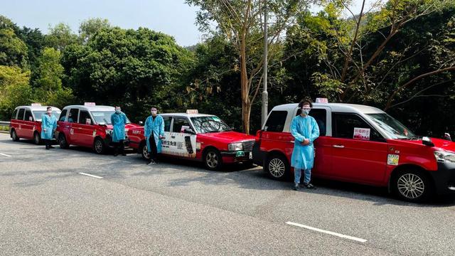 香港抗疫车队：疫情下逆行的“红飘带”