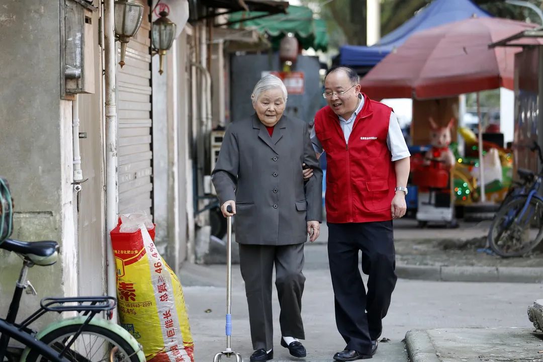 “万能电工”钱海军让微光成炬，照亮共富路！