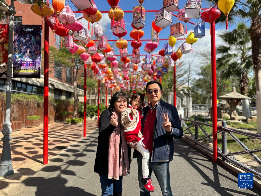 在大陆过春节 台胞感受浓浓年味