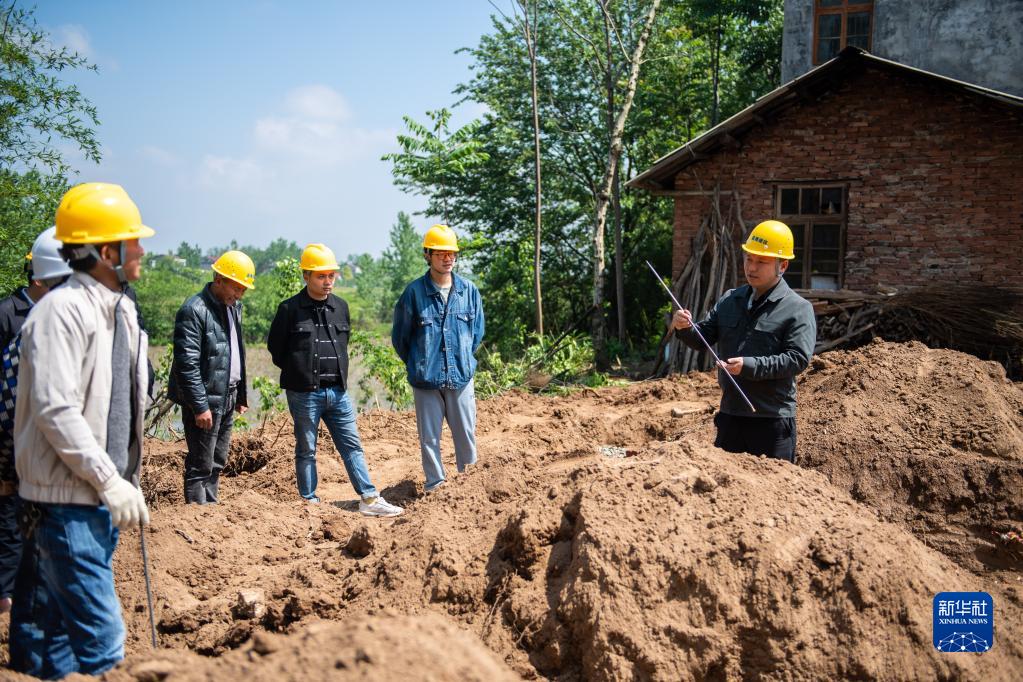 “送教下乡”培养乡村建设工匠