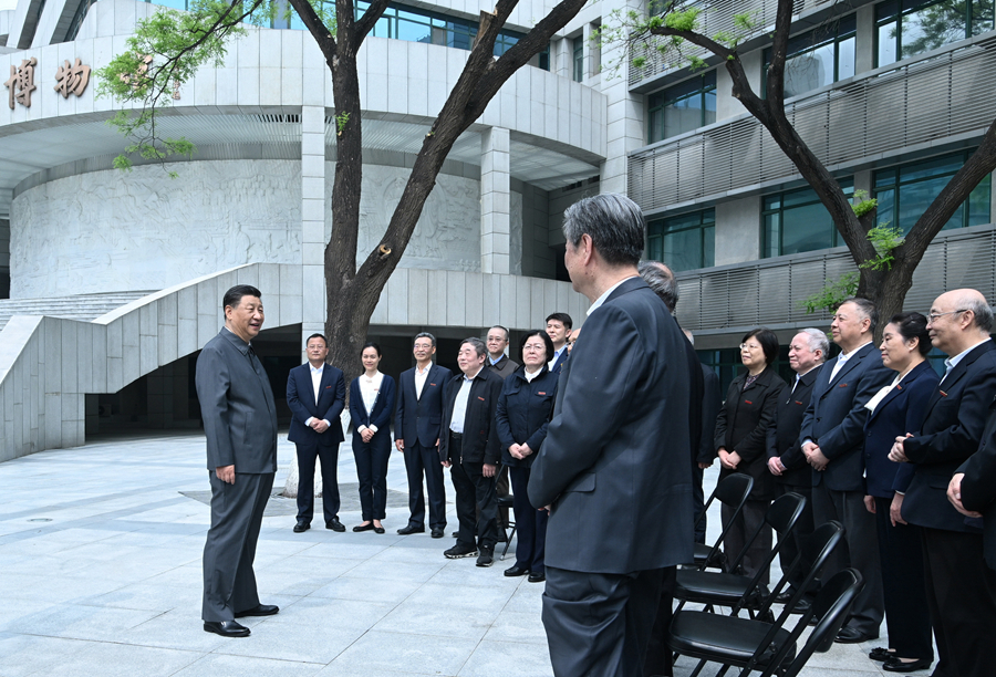 图文故事丨教师节，感悟总书记的尊师重教情怀