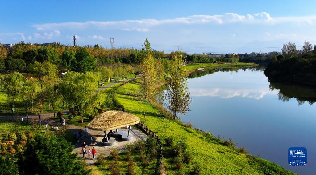 美丽中国丨陕西：沣河秋景胜春朝