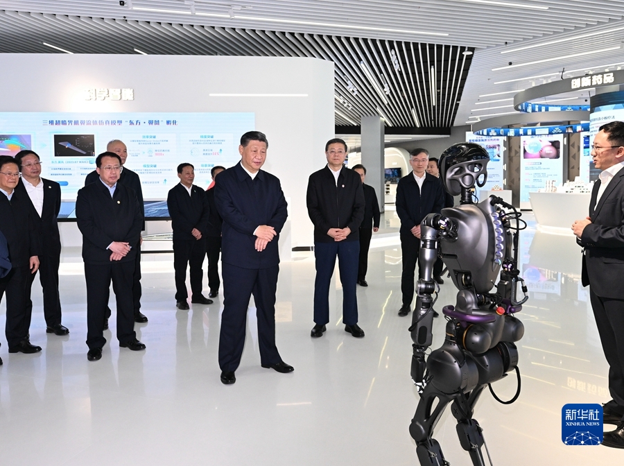 习近平在上海考察 返京途中在江苏盐城考察