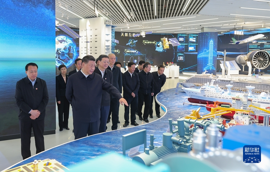 习近平在上海考察 返京途中在江苏盐城考察