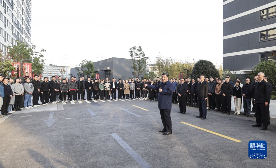 习近平在上海考察 返京途中在江苏盐城考察