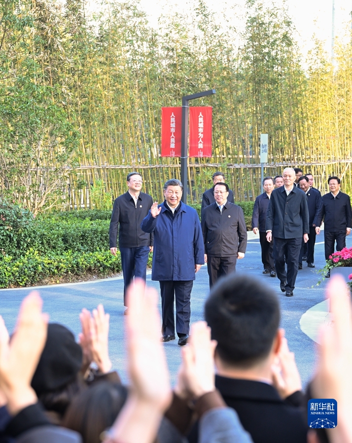 习近平在上海考察 返京途中在江苏盐城考察