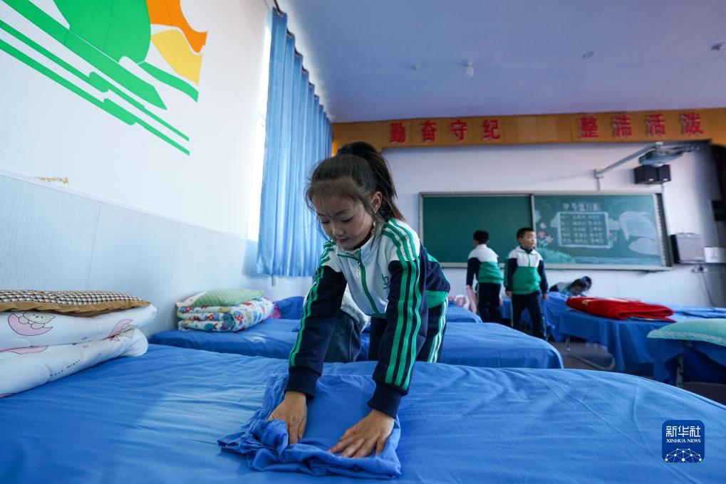 河北乐亭：中小学午餐午休服务惠民生