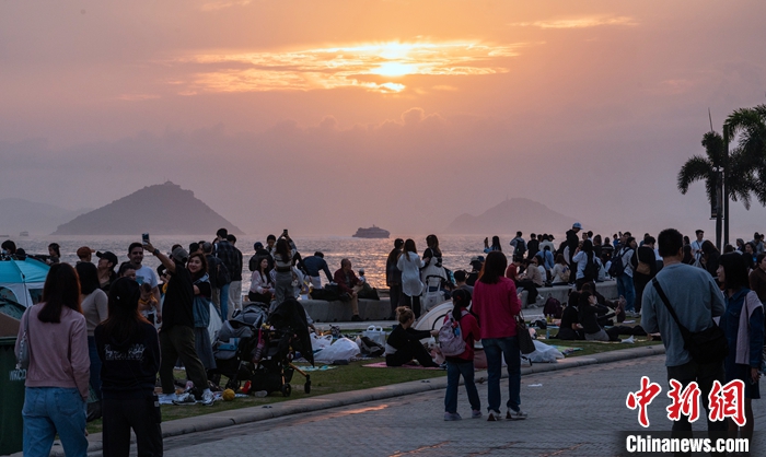 春节假期内地访港旅客人次超2018年同期