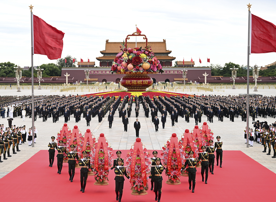 习近平等党和国家领导人出席烈士纪念日向人民英雄敬献花篮仪式