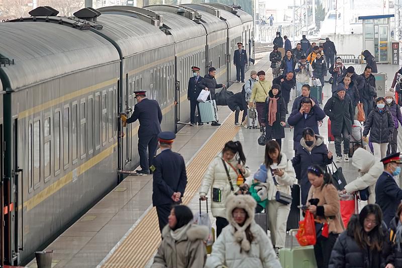 支付时12306卡了 资金信息能有保障吗?网友热点问题回应→