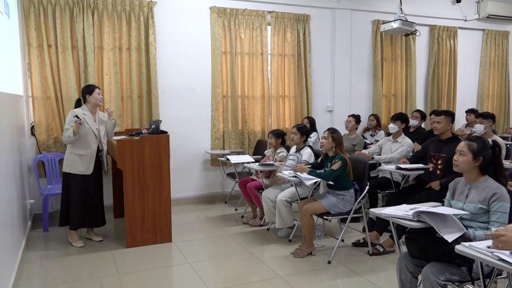 Vlog丨中柬友谊成色十足 合作共谱发展新篇