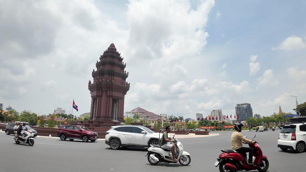 Vlog丨中柬友谊成色十足 合作共谱发展新篇