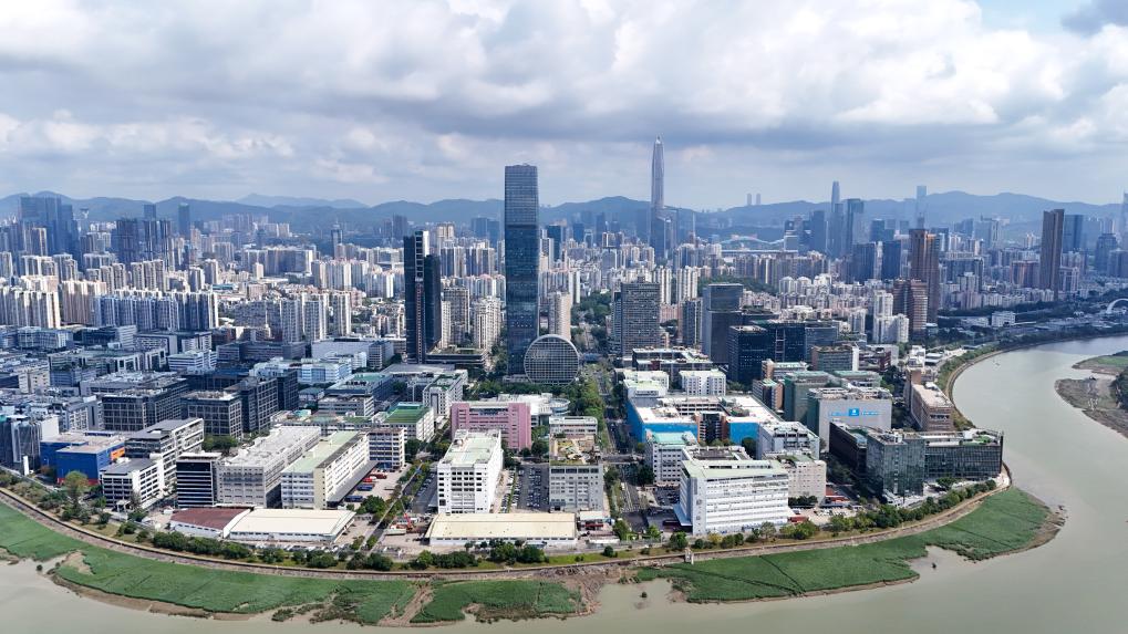 左手湾区右手东盟 香港开拓发展新空间