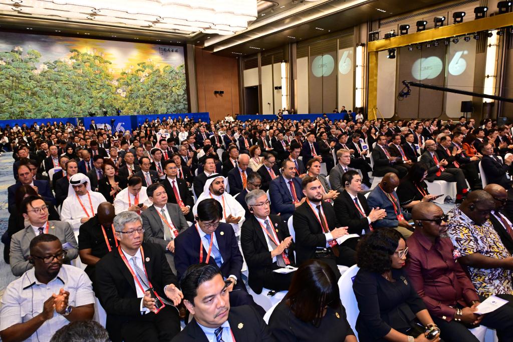 第六届跨国公司领导人青岛峰会开幕