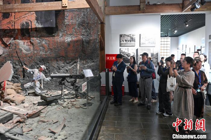 台青走进建川博物馆聚落：抗战是两岸同胞共同的记忆