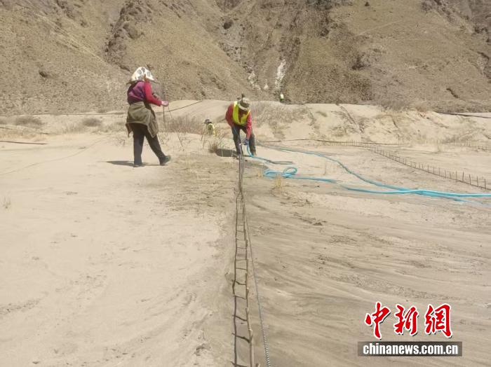 辉煌60年·我们的家园 | “像养孩子一般种树”:各民族团结奋斗,以心血浇灌生态奇迹