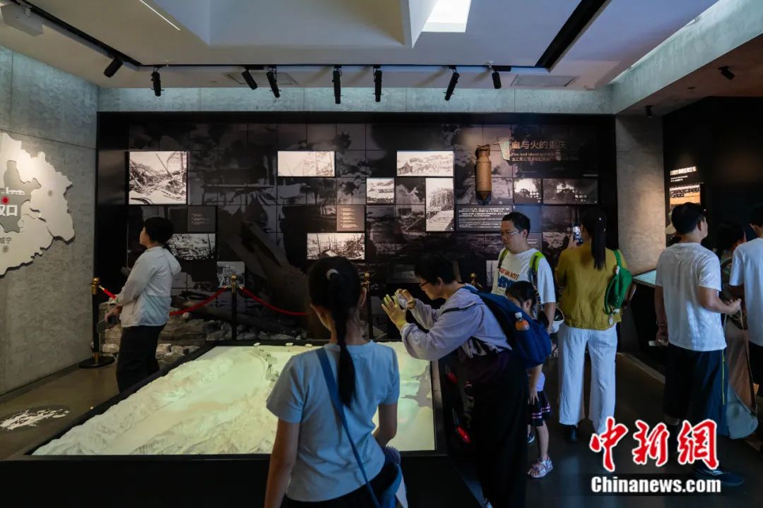 重走抗战路，一定要去一趟重庆大轰炸惨案遗址！