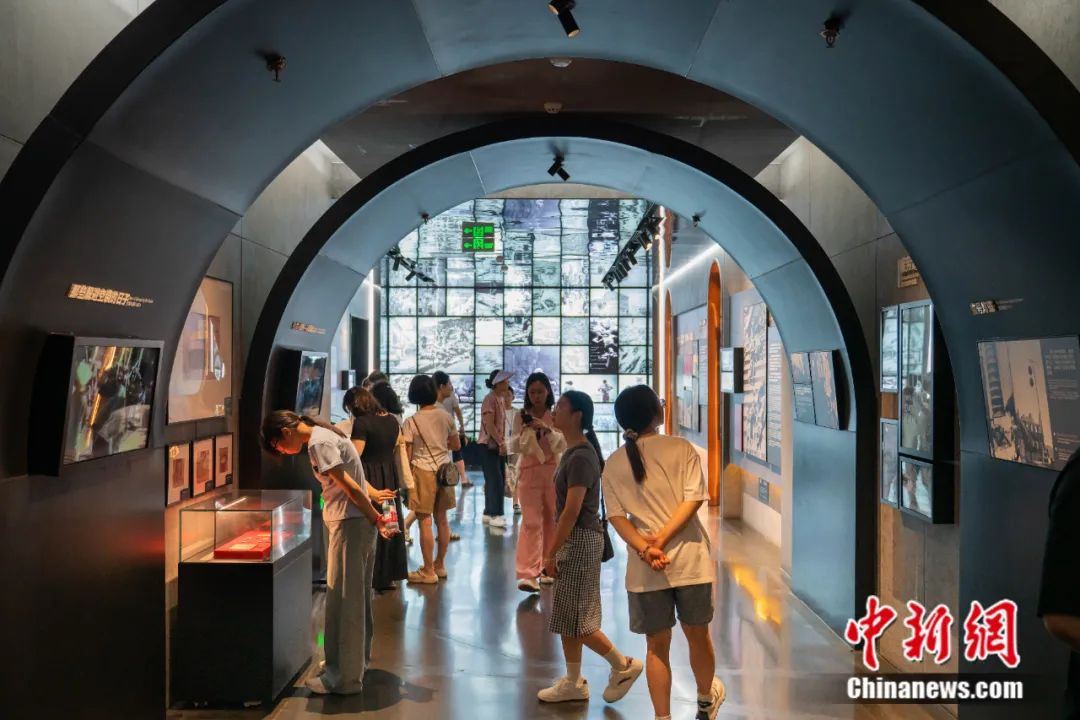 重走抗战路，一定要去一趟重庆大轰炸惨案遗址！