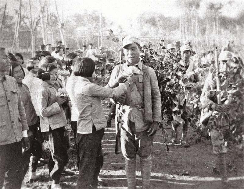 【文物里的抗战记忆】百团大战奖章里的“破袭”史诗 【文物里的抗战记忆】百团大战奖章里的“破袭”史诗