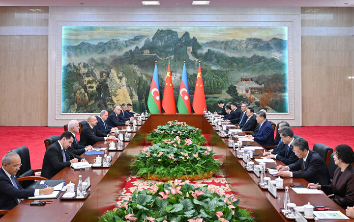 上合组织天津峰会|习近平会见阿塞拜疆总统阿利耶夫 上合组织天津峰会|习近平会见阿塞拜疆总统阿利耶夫