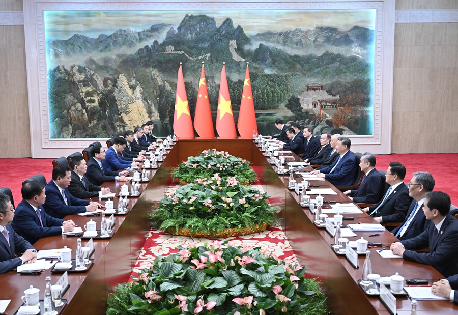 上合组织天津峰会丨习近平会见越南总理范明政