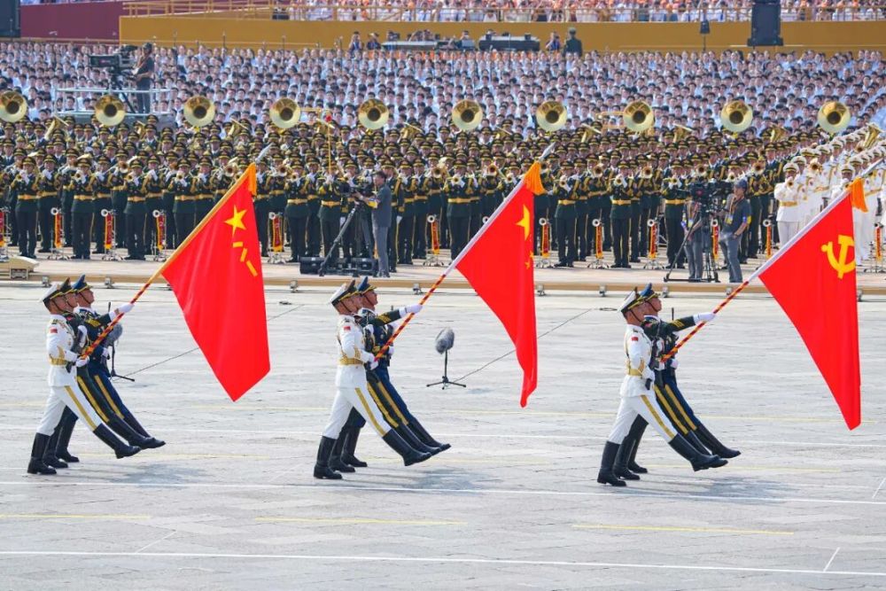 “中国排面”，怎么拍都是帅！