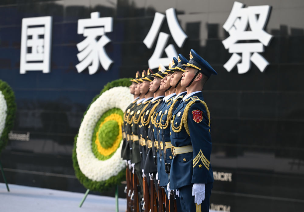 金秋里，听历史的声息拂过耳畔