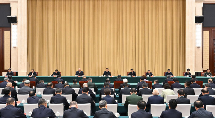 习近平：完整准确全面贯彻新时代党的治疆方略 努力建设团结和谐、繁荣富裕、文明进步、安居乐业、生态良好的社会主义现代化新疆