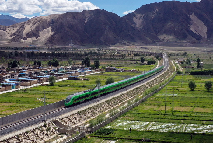 【携手奔赴现代化的明天】《光明日报》与《西藏日报》合作采写报道《朋友呀,快快来,看看西藏新面貌!》 【携手奔赴现代化的明天】《光明日报》与《西藏日报》合作采写报道《朋友呀,快快来,看看西藏新面貌!》