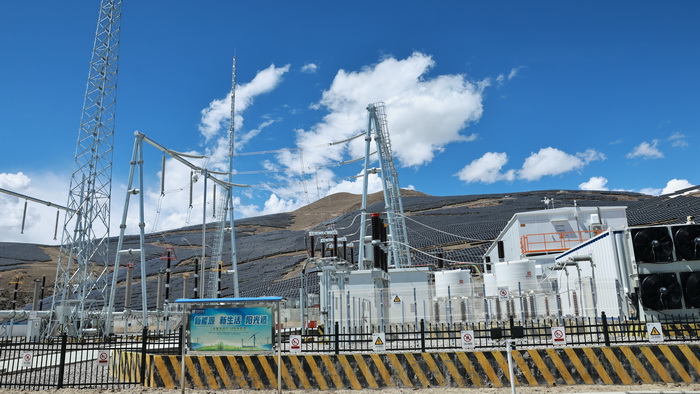 【携手奔赴现代化的明天】《光明日报》与《西藏日报》合作采写报道《朋友呀,快快来,看看西藏新面貌!》 【携手奔赴现代化的明天】《光明日报》与《西藏日报》合作采写报道《朋友呀,快快来,看看西藏新面貌!》