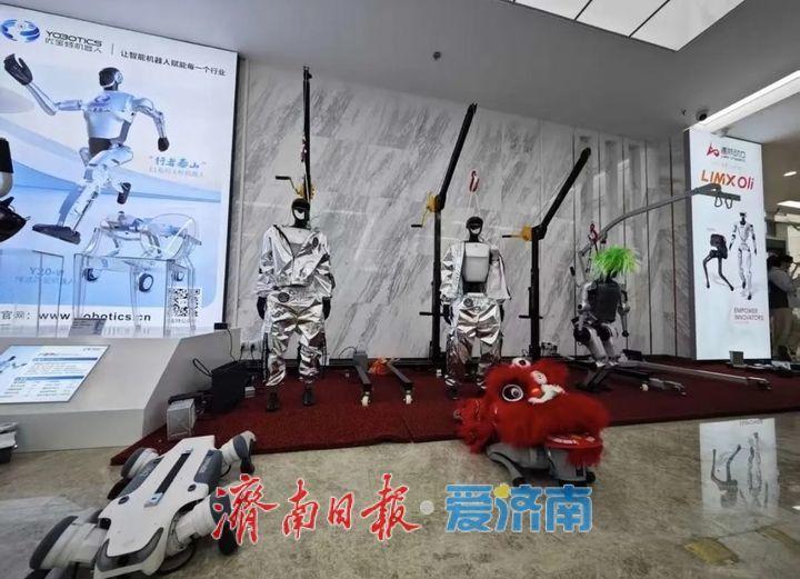 趵眼｜北方首家“机器人6S店”落地济南，意味着什么？