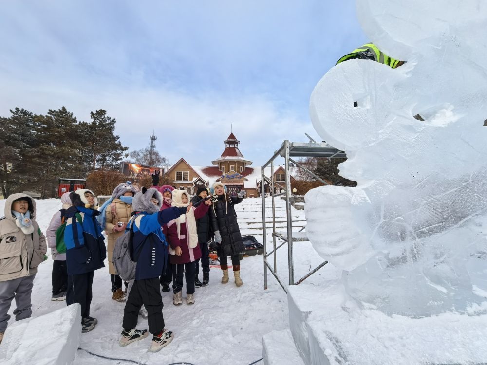 追光｜这一周，冰雪“燃”动校园