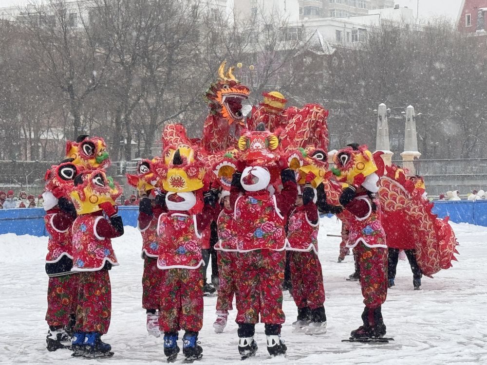 追光｜这一周，冰雪“燃”动校园