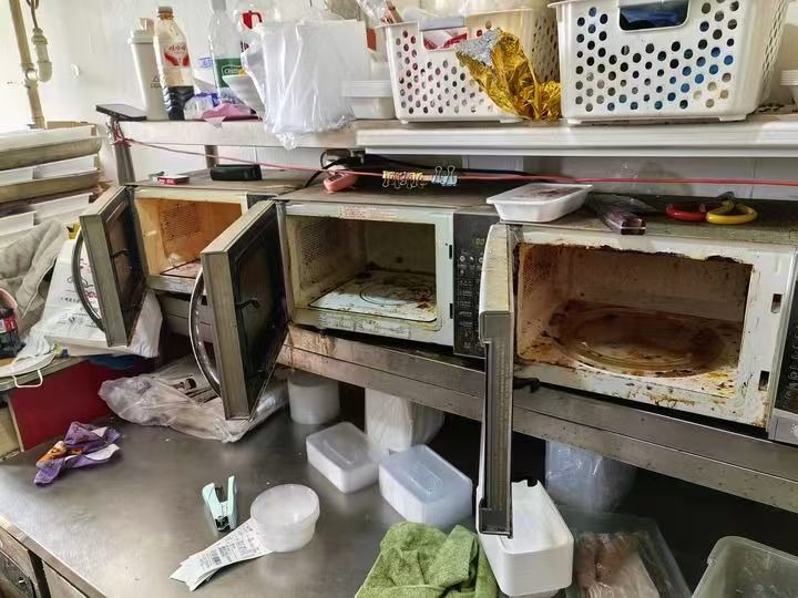 骑手举报“脏”外卖刷屏全网,网友:建议各地推广!