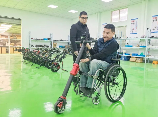 新春走基层｜陆鸿造“车”记