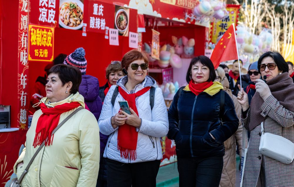 “马”不停蹄！春节假期游客人数和花费创历史新高