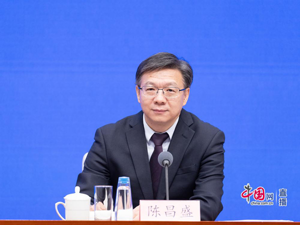 《政府工作报告》起草组:稳就业放在首位!今年将从三方面精准发力 《政府工作报告》起草组:稳就业放在首位!今年将从三方面精准发力