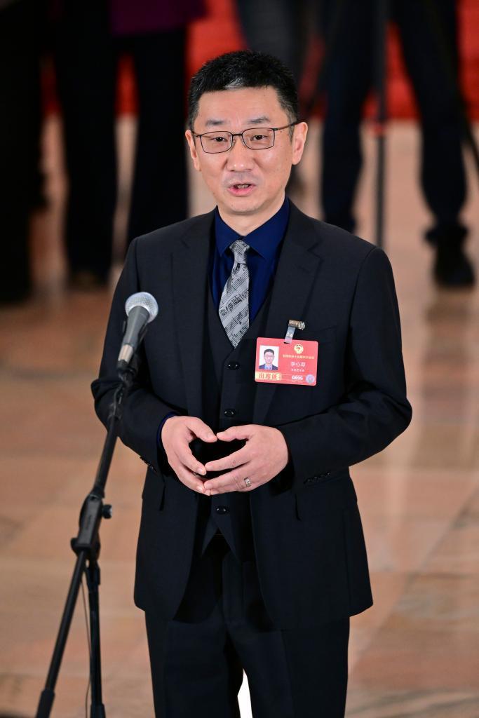 李心草委员答光明日报记者问：中国已经成为全球增长最快的音乐市场之一