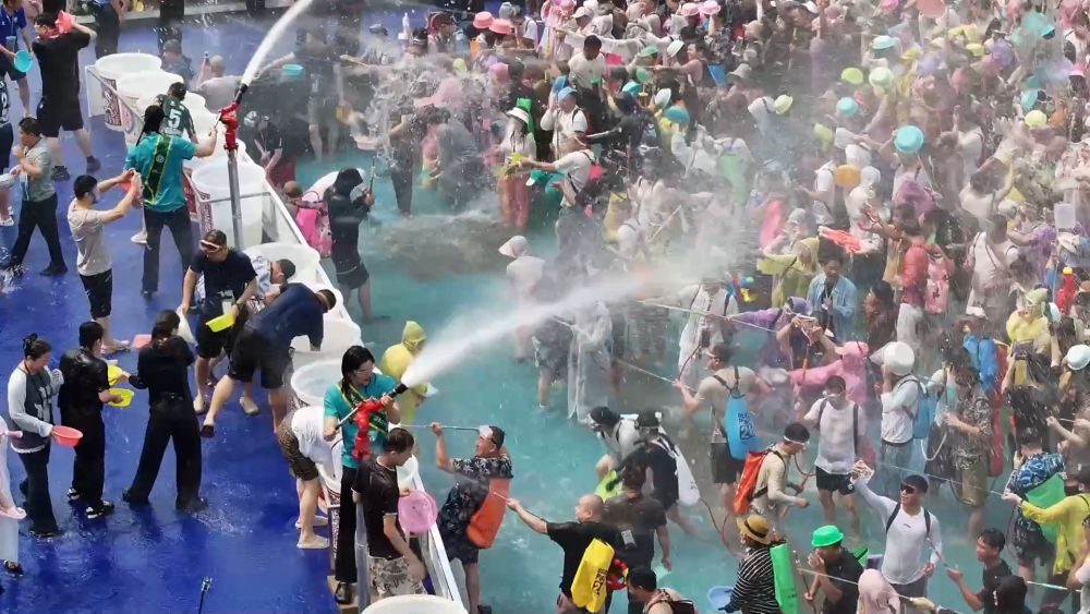 新华视点|深耕沉浸式文旅新业态 体验经济释放消费新活力 新华视点|深耕沉浸式文旅新业态 体验经济释放消费新活力