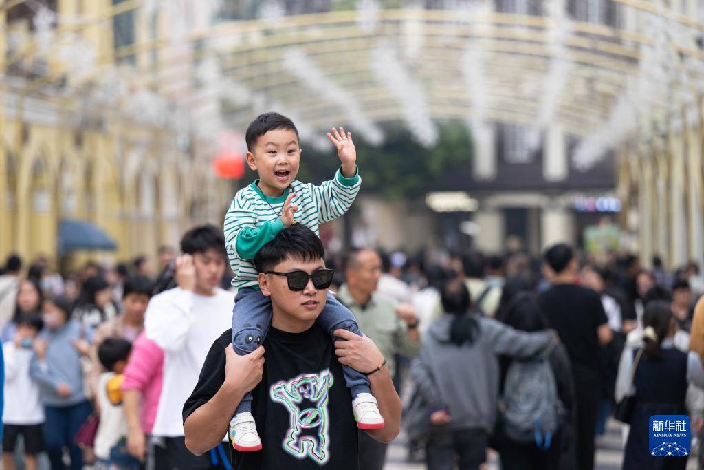 文旅“火”、人流“旺”、消费“热”——澳门元旦新气象