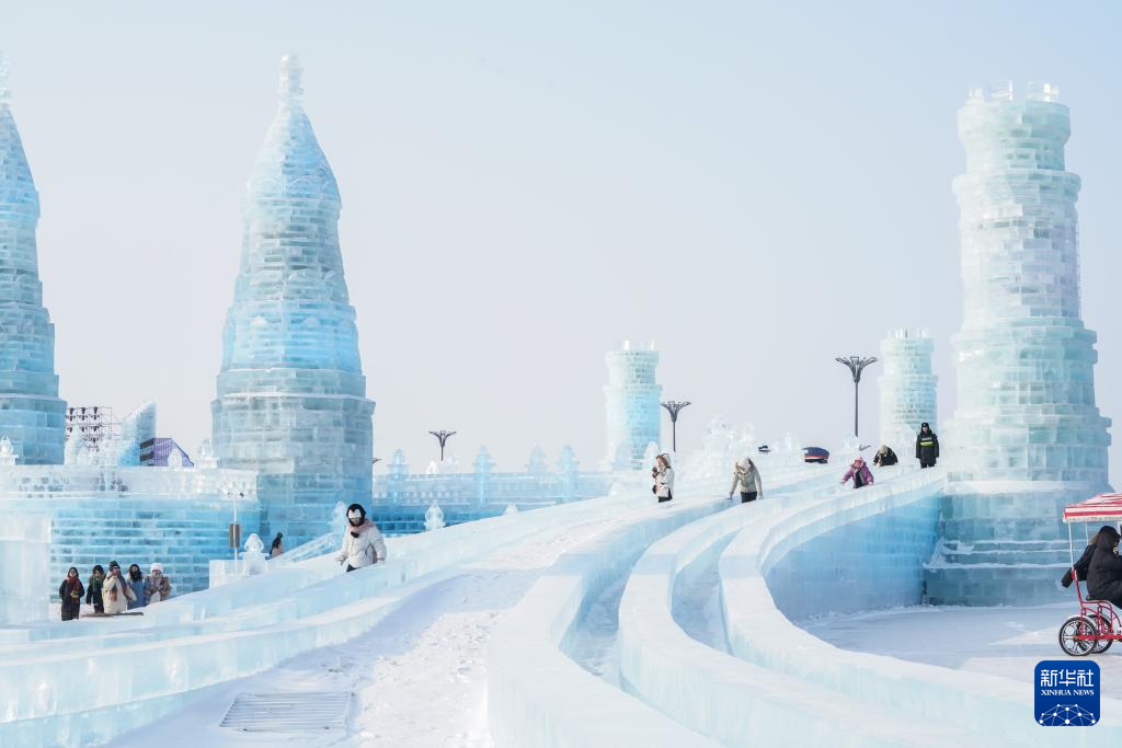 第40届中国·哈尔滨国际冰雪节开幕