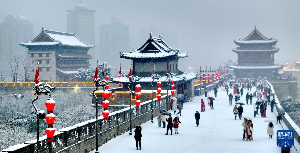 雪落长安添古韵