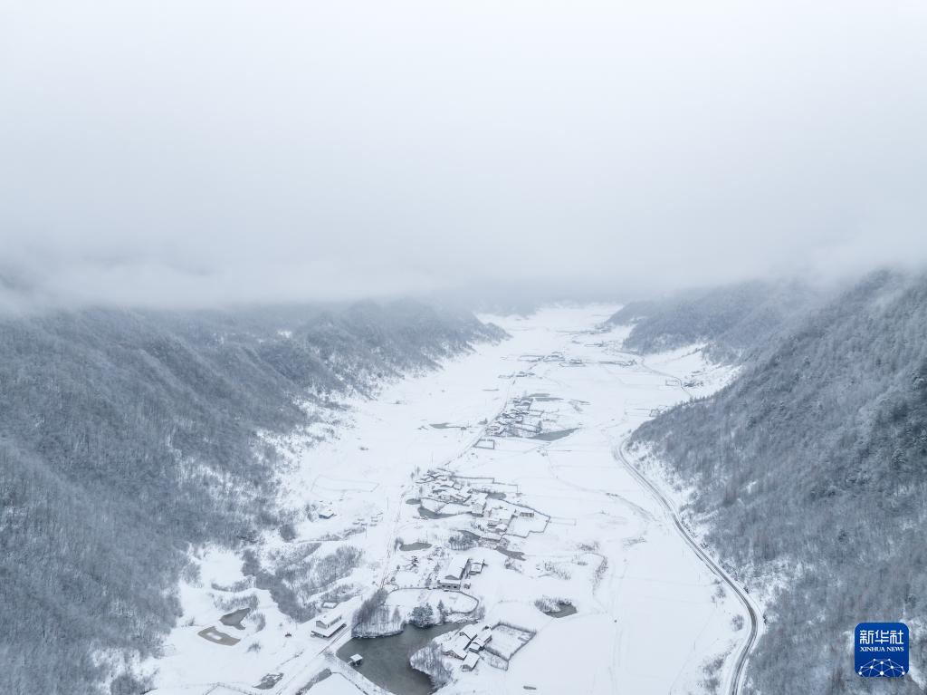 美丽中国丨重庆巫溪：雪漫群山