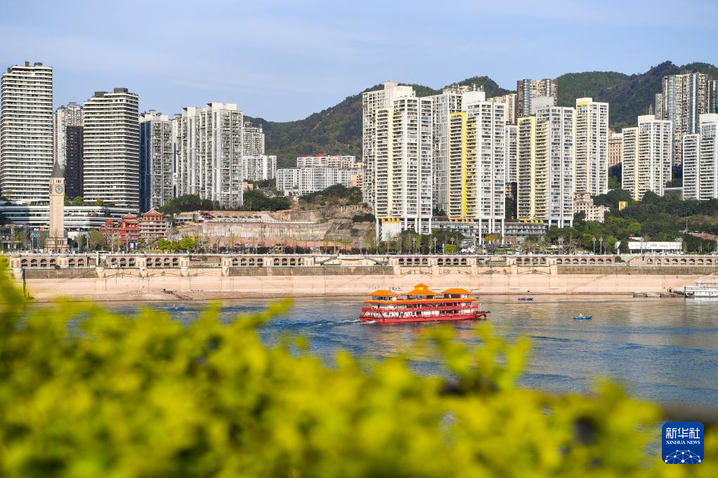 美丽中国丨春日里的山水之城