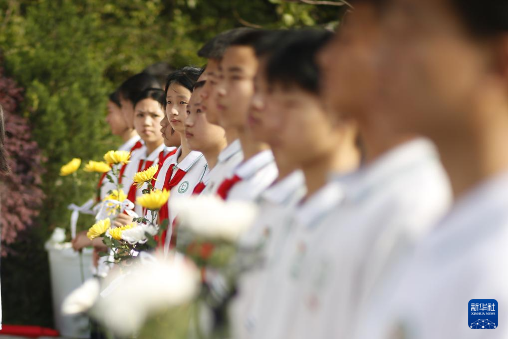 清明时节 祭奠英烈