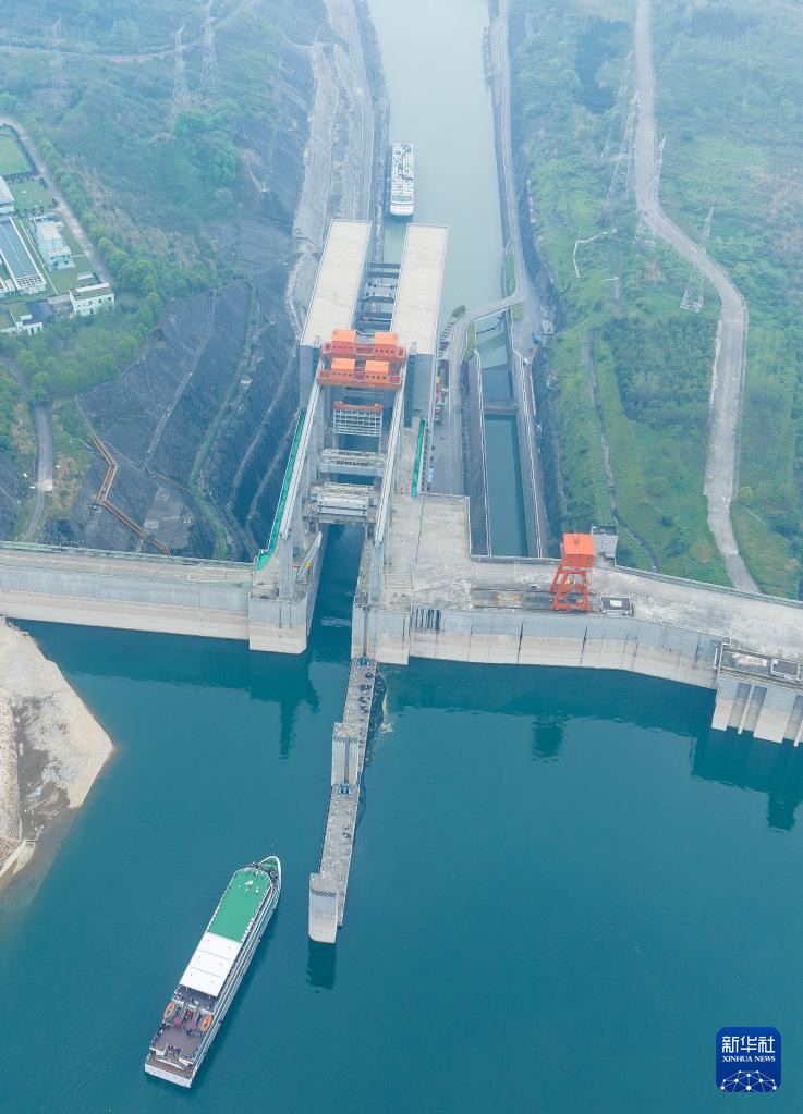 三峡船闸首季货运量破3000万吨